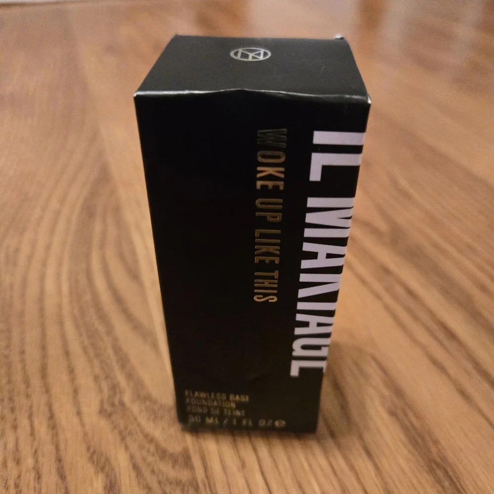 IL MAKIAGE Flawless Base Foundation 120 Woke Up Like This Makeup Cosmetics New